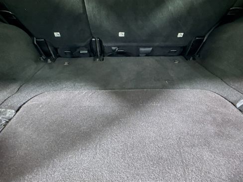 Used 2014 Jeep Wrangler Unlimited Sahara image 32