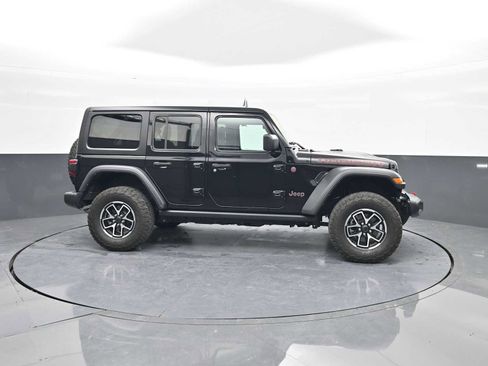 Used 2024 Jeep Wrangler Unlimited Rubicon image 9