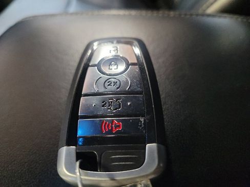 Used 2020 Ford Explorer Limited AWD/4WD image 32
