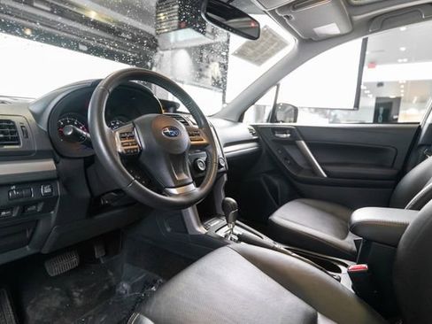 Used 2015 Subaru Forester 2.5i Limited AWD/4WD image 4