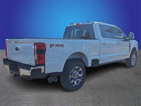 New 2026 Ford F250 Lariat w/ Lariat Ultimate Package image 3