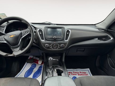 Used 2016 Chevrolet Malibu LT FWD image 11