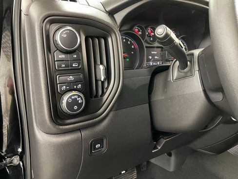 Used 2025 Chevrolet Silverado 1500 W/T w/ WT Value Package image 23