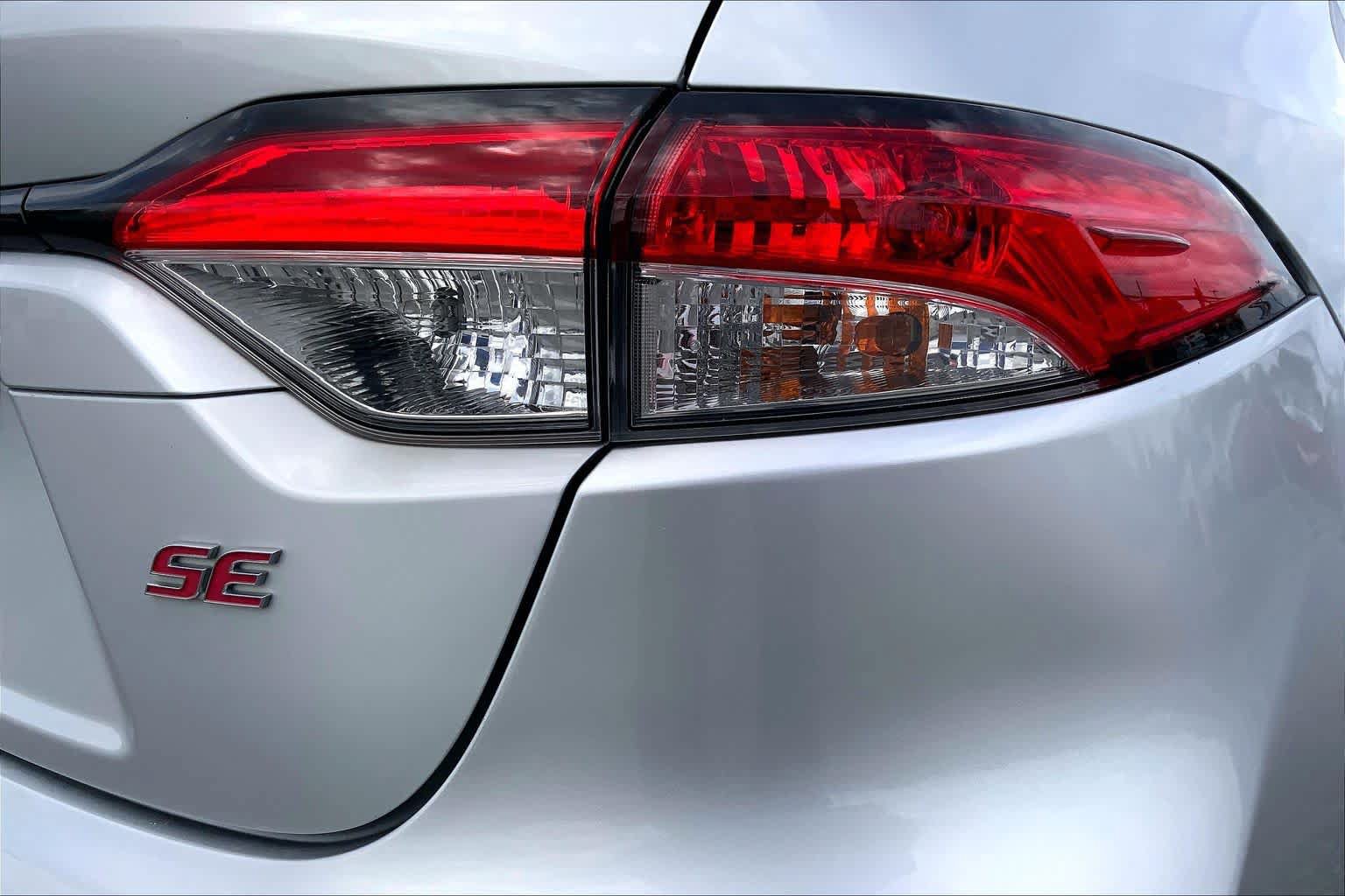 Used 2020 Toyota Corolla SE FWD image 10