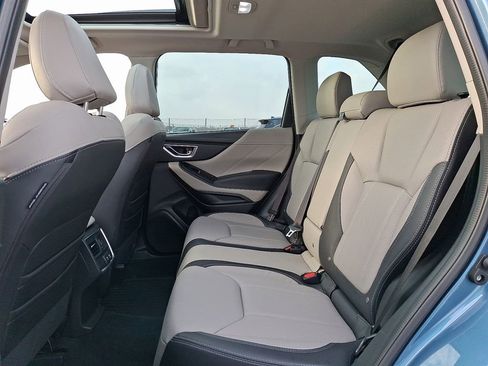 Used 2022 Subaru Forester Limited image 10