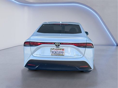 Used 2023 Toyota Mirai w/ Advanced Technology Package RWD image 5