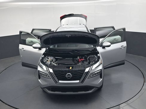Used 2023 Nissan Rogue SV FWD image 54