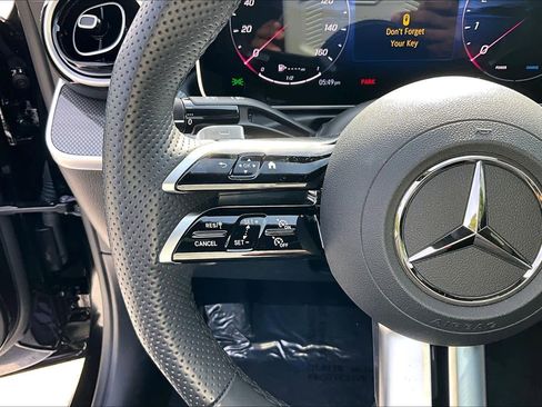 Used 2025 Mercedes-Benz C 300 4MATIC Sedan image 23
