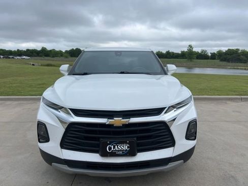 Used 2022 Chevrolet Blazer LT image 2