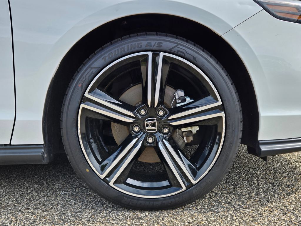 Used 2023 Honda Accord Sport image 10