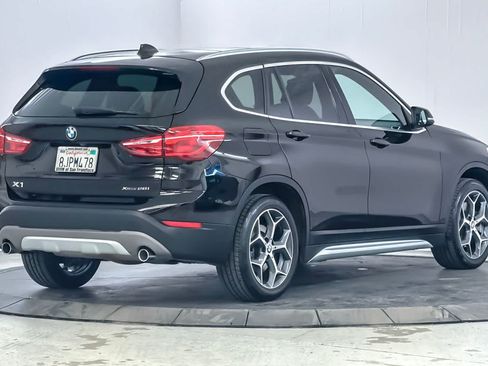 Used 2019 BMW X1 xDrive28i w/ Convenience Package AWD/4WD image 2