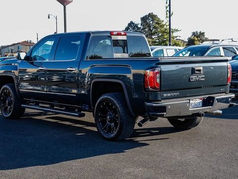 Used 2018 GMC Sierra 1500 SLT AWD/4WD image 2