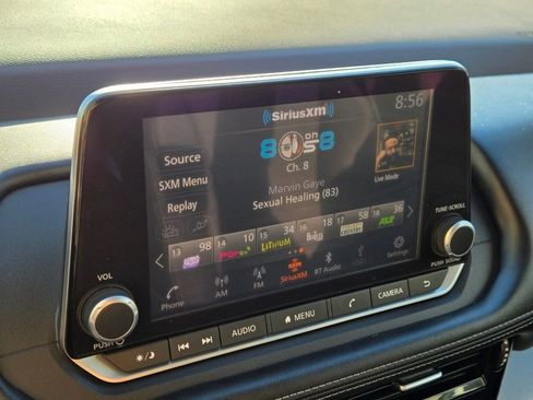 Used 2022 Nissan Rogue SV image 10