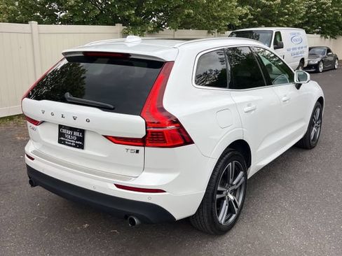 Used 2021 Volvo XC60 T5 Momentum w/ Protection Package Premier AWD/4WD image 11