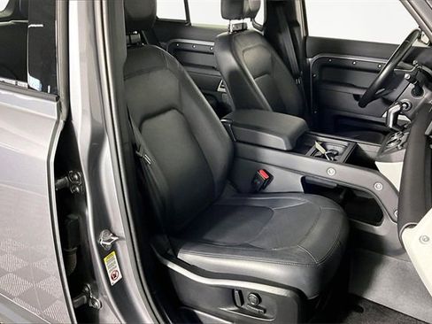 Used 2024 Land Rover Defender 110 S image 28