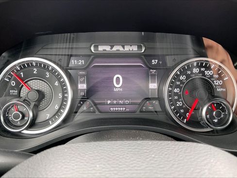 Used 2022 RAM 1500 Big Horn AWD/4WD image 24