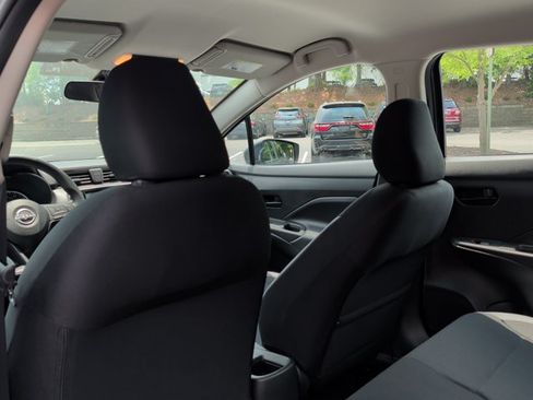 Used 2025 Nissan Versa S w/ S Plus Package FWD image 16