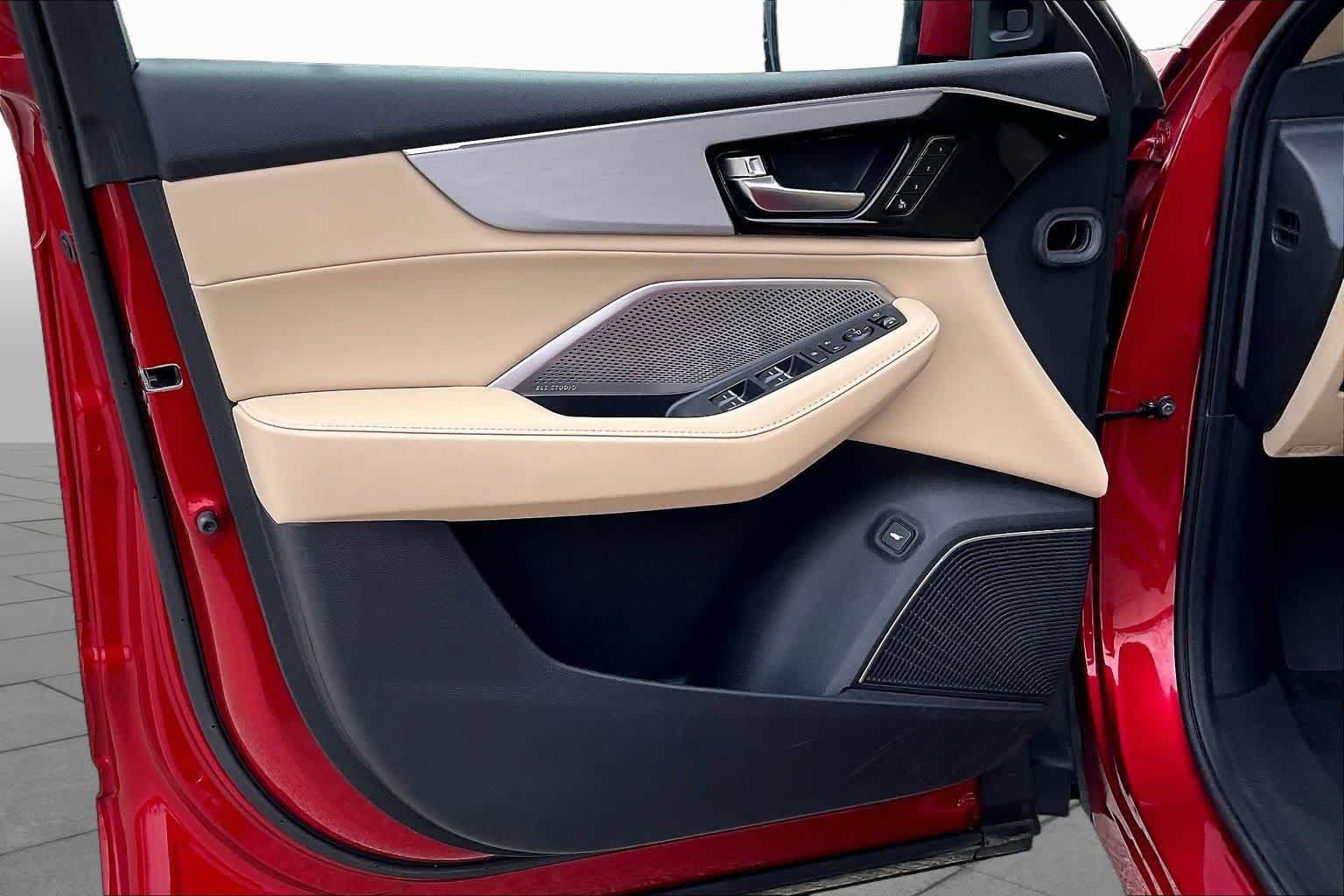 Certified 2023 Acura MDX w/ Technology Package FWD image 21