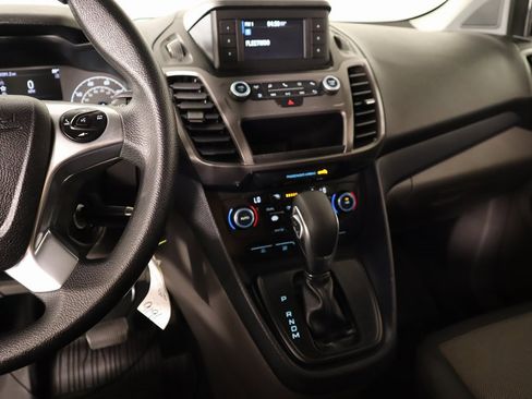 Used 2022 Ford Transit Connect XL image 5