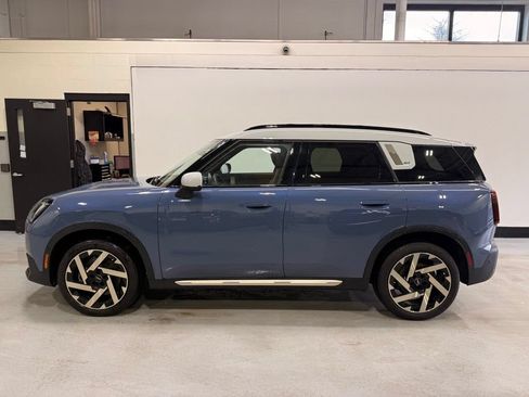 Certified 2025 MINI Cooper Countryman S w/ Comfort Package Max AWD/4WD image 2