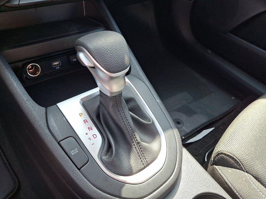 Used 2023 Kia Forte LXS w/ LXS Technology Package FWD image 15
