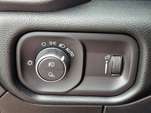 Used 2022 RAM 1500 Big Horn RWD image 25