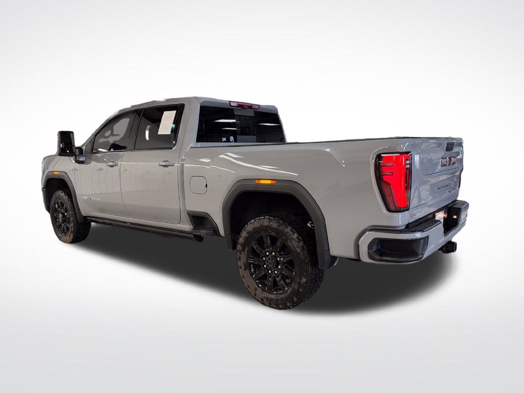 Used 2024 GMC Sierra 3500 AT4 w/ AT4 Premium Plus Package AWD/4WD image 3