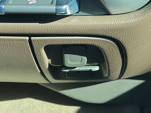 Used 2018 Chevrolet Silverado 1500 LT w/ All Star Edition image 36