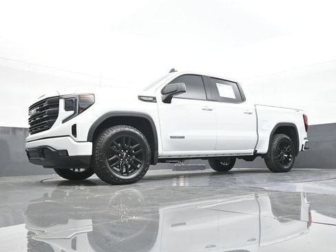 Used 2024 GMC Sierra 1500 Elevation w/ X31 Off-Road Package AWD/4WD image 57