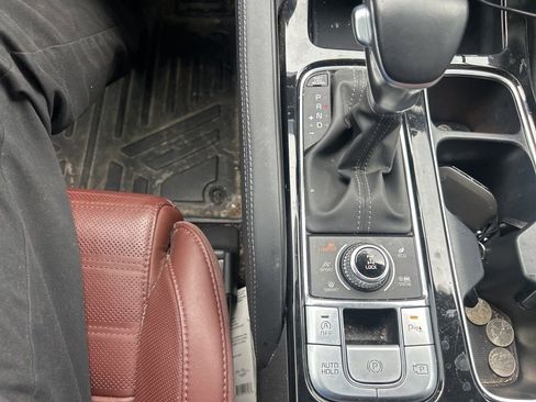 Certified 2023 Kia Telluride SX Prestige AWD/4WD image 15