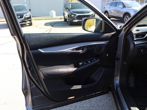 Used 2023 INFINITI QX50 Luxe image 13
