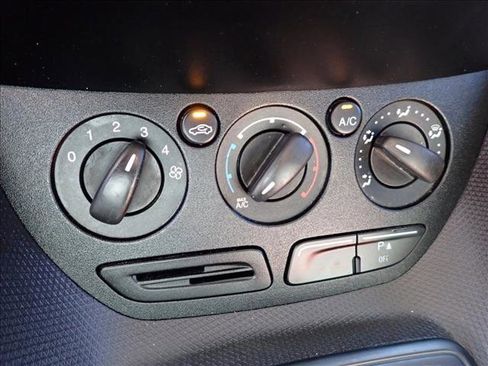 Used 2017 Ford Transit Connect XL image 19