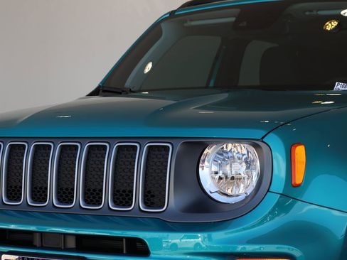 Used 2022 Jeep Renegade Limited w/ Sun, Sound & Wheels Group AWD/4WD image 50