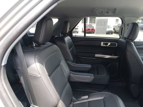 Certified 2023 Ford Explorer XLT w/ Equipment Group 202A AWD/4WD image 44