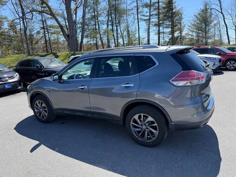 Used 2016 Nissan Rogue SL w/ SL Premium Package AWD/4WD image 7