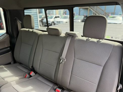 Used 2020 Ford F150 XLT w/ Equipment Group 302A Luxury AWD/4WD image 29