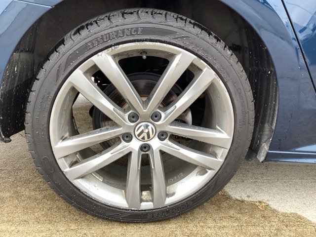 Used 2018 Volkswagen Passat 2.0T R-Line FWD image 7