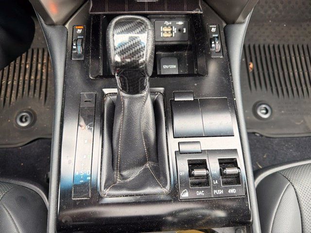 Used 2021 Lexus GX 460 Premium w/ Accessory Package AWD/4WD image 15