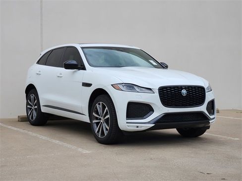 Used 2026 Jaguar F-PACE R-Dynamic S image 2