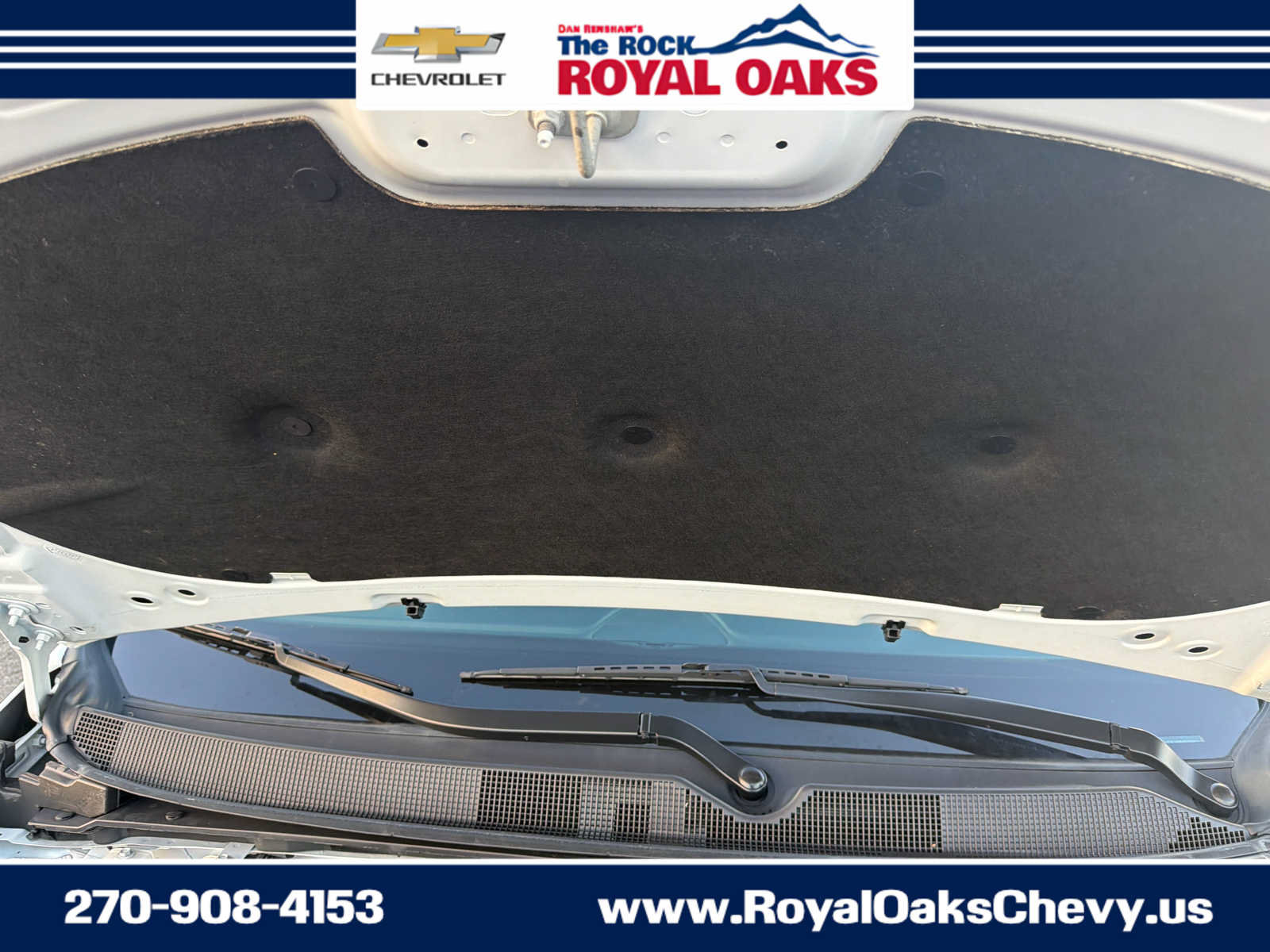 Used 2023 Chrysler Voyager LX FWD image 16