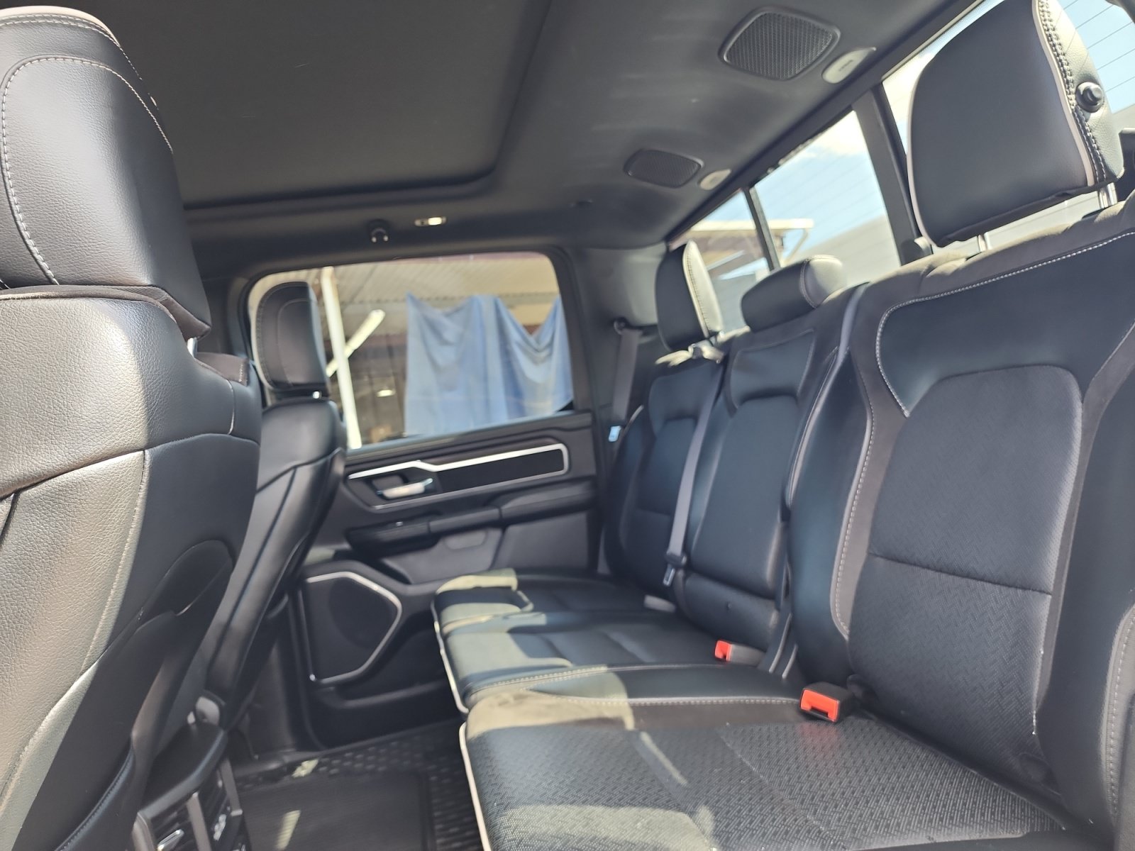 Used 2025 RAM 1500 Laramie AWD/4WD image 26