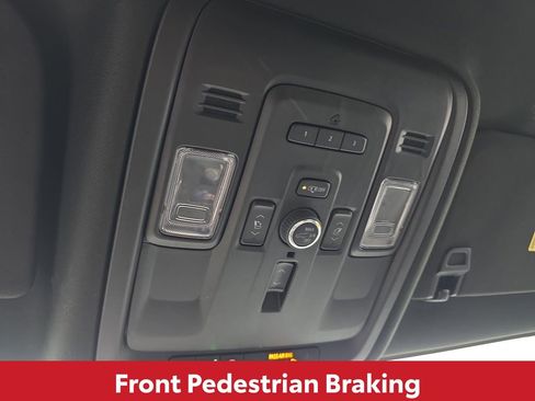 Used 2024 GMC Yukon Denali AWD/4WD image 44