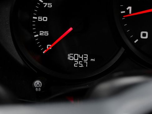 Used 2022 Porsche 718 Cayman image 25