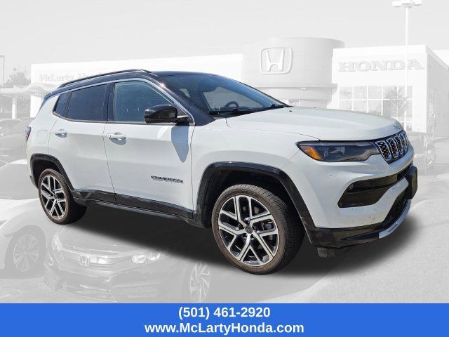 Used 2025 Jeep Compass Limited w/ Elite Group AWD/4WD image 7