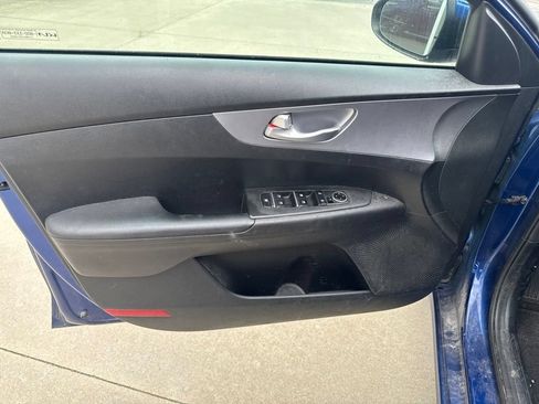 Used 2023 Kia Forte LXS FWD image 11