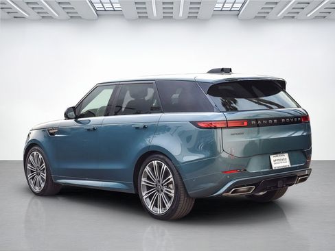 Certified 2025 Land Rover Range Rover Sport Dynamic SE image 8