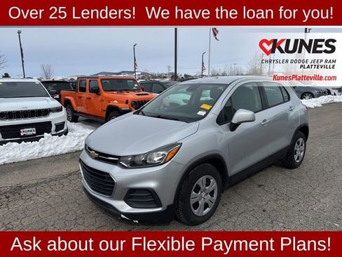 Used 2018 Chevrolet Trax LS image 4