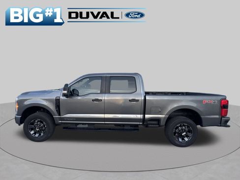 Used 2023 Ford F250 XL w/ STX Appearance Package AWD/4WD image 6