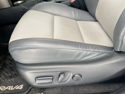 Used 2015 Toyota RAV4 Limited w/ Technology Package AWD/4WD image 12