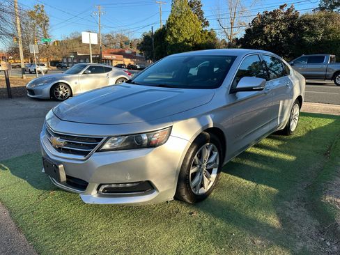 Used 2019 Chevrolet Impala LT image 3